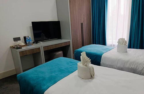 Zulfuqarli Hotel | RİVERSİDE HOTEL AGDERE