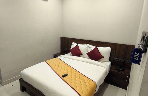 Triplicane Hotel | Treebo RKH Palace