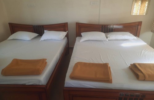 Udupi Cabin | UDUPI YATHRINIVAS