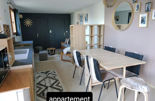 Risoul Ski Chalet | Large 21-person chalet, 15-person chalet with 6-person apartment.