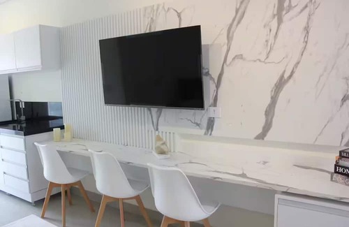 Centro Condo | Comfort in Peruibe - Gated community and swimming pool