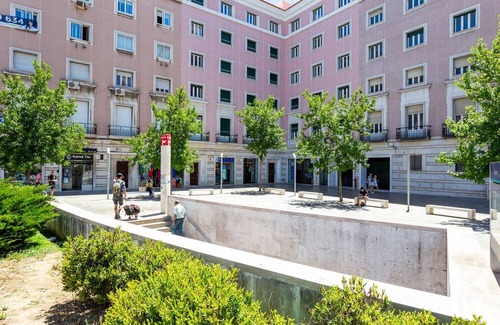 Alto do Pina Apartment | Blueground | Areeiro, w/d, a/c, swimming pool