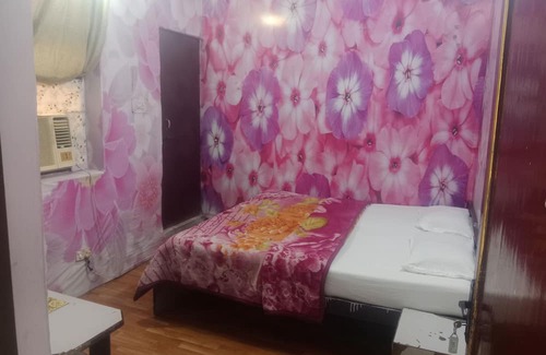 Taj Ganj Cabin | Raj Home Stay Near Taj Mahal