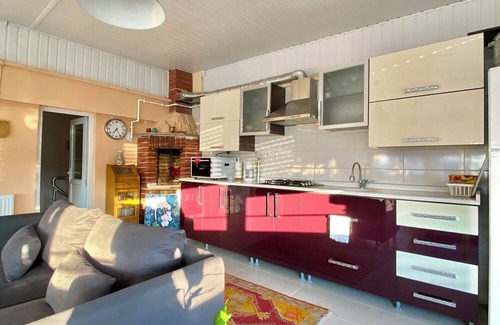 Konyaalti Apartment | Luxury Terrace Floor, Near Konyaalti Beach with Stunning Mountain Views