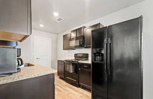 Lubbock House | Cozy Corner Retreat 3BR/2BA Short drive to TTU