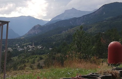 Barcelonnette Apartment | App 2ch with view - Barcelonnette - mountain- relaxation- ski - hike - mountain bike -