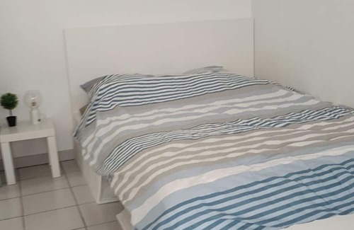 Port Marianne Apartment | Studio 29m2, Quartier Réputé, Parking Terrasse Centre15min mer 8 km Direct Tram