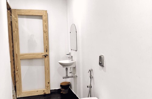 Agonda House | Secret Garden - Premium Hut #6