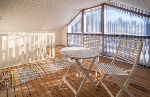 Ranua Apartment | Family-sized 2nd floor apartment in the peace of nature. Pet-friendly!
