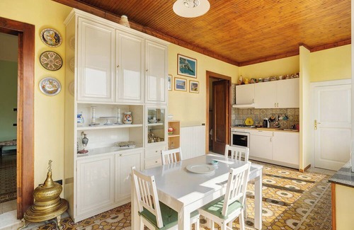 Cava de' Tirreni Apartment | Apartment 'Appartamento U' Vicariell' with Sea View, Shared Pool and Wi-Fi