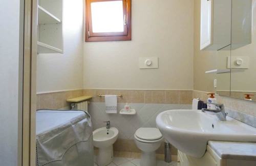 Polpenazze del Garda Apartment | Three-room flat in residence with garage, swimming pool and lake view