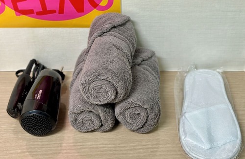 Noryangjinil-tong Cabin | Cozy Room: 30 Seconds from Noryangjin Station, Prime Location in Seoul