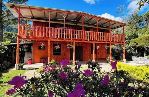 Los Naranjos Cabin | Charming Cabin Retreat in Los Naranjos, El Salvador! Your Serene Getaway Awaits!