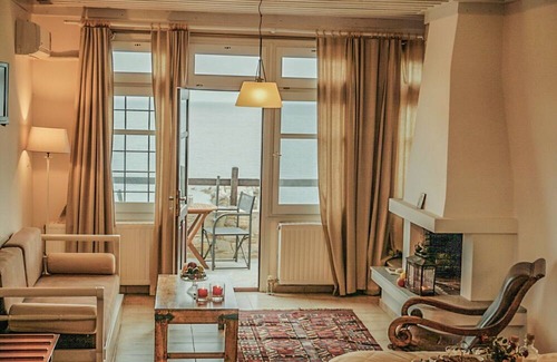 Papa Nero Apartment | Beachfront Pelion Getaway - Cozy Summer Hideaway