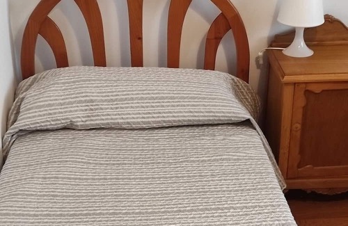 Benavente Apartment | Ático de dos Dormitorios con Terraza y Fácil Aparcamiento