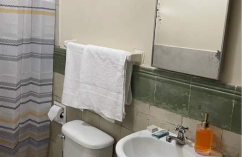 Zona 18 Apartment | Cozy central studio in Ciudad Guatemala w/WiFi, high cleaning/security standards