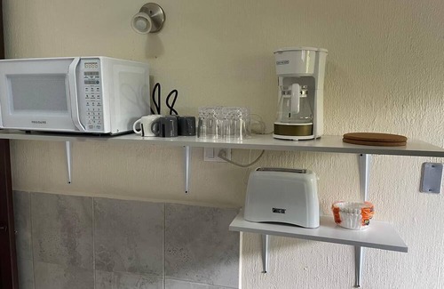 Zona 18 Apartment | Cozy central studio in Ciudad Guatemala w/WiFi, high cleaning/security standards