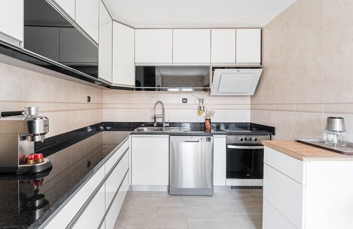 Madalena House | GuestReady - Tranquil home near the beach