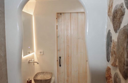 Vivlos House | Art Rustic Countryside Home