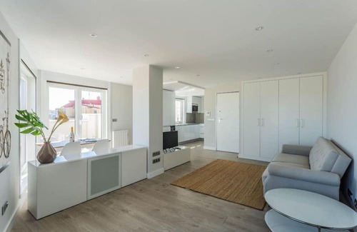 La Coruna Apartment | Indigo Rooftop Apartment