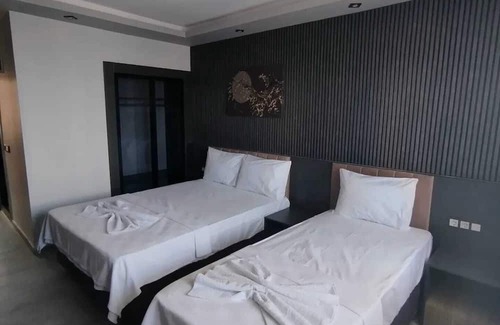 Artikli Hotel | Fermir Grand Otel