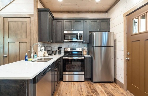 Pigeon Forge Cabin | 5 Minutes From Dollywood/In DwTn Pigeon Forge
