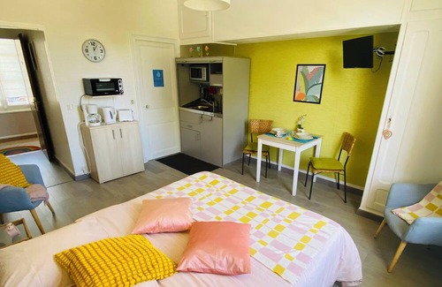 Bagnoles-de-l'Orne Apartment | Joli Studio "douceur" Meublé Dans Résidence, Quartier Belle Époque