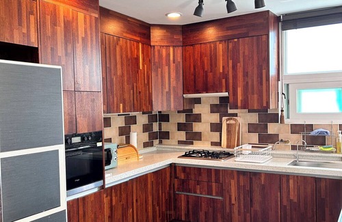 Itaewon House | Queen's palace yongsan