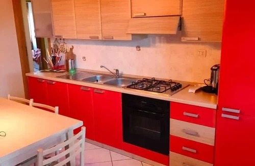 Torre Melissa Apartment | Homerez - 80m² Apartment in Torre Melissa with Garden