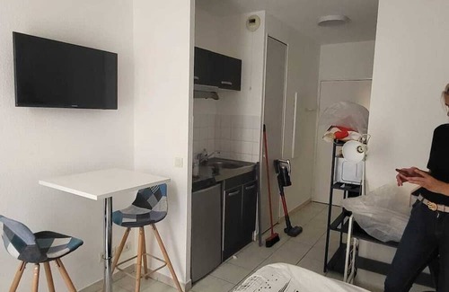 Le Piol Apartment | Studio Pleins Centre Ville a 5 Minutes de la mer et de la Gare à Pieds