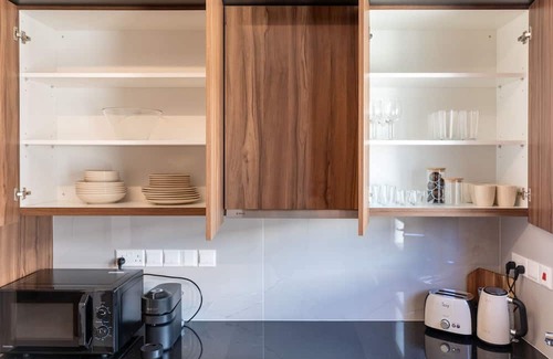 Kato Polemidia Apartment | Kyvelis I - Three Bedroom Apartment, Sleeps 4