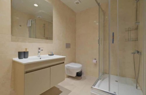 Serdivan Apartment | Bliss - 2BR Modern Flat in the City Center