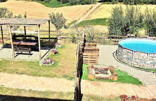Acquapendente House | Pergolino vacation home with pool for exclusive use, in the countryside