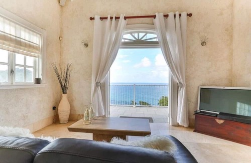 Mount Hardy Villa | Grandiose 4 Br Sea Facing Villa