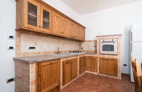 Loculi Apartment | Apartment 'Appartamento 1' with Mountain View, Wi-Fi and Air Conditioning