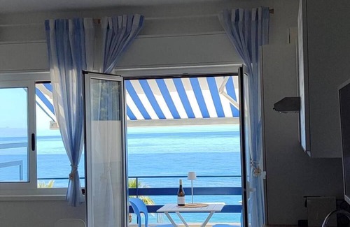 Sant'Alessio Siculo Apartment | apartment near taormina, sant'alessio siculo(me)