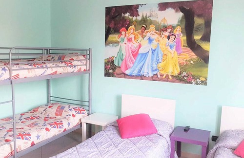 Sud-Ovest Apartment | Homerez - Nice apartement for 8 ppl. with terrace and balcony at Verona