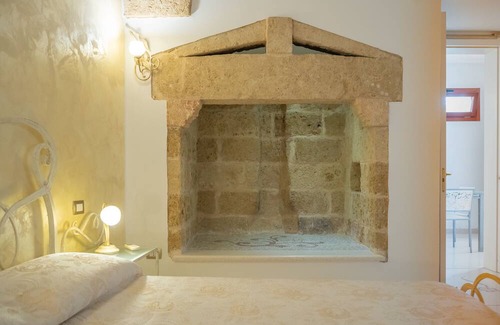 Presicce Apartment | Apartment 'Sds Nel Centro Storico Di Presicce1' with Private Terrace and Air Conditioning