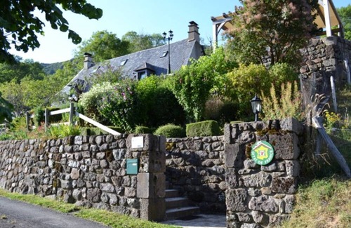 Mandailles-Saint-Julien Cottage | Gite Mandailles-Saint-Julien, 2 bedrooms, 4 persons