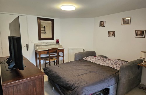 Le Vesinet House | 2-room, 32m² within a residencenPrivate kitchennShared gardennPets allowed