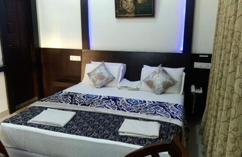 Rajendragram Hotel | The Residency Amarkantak