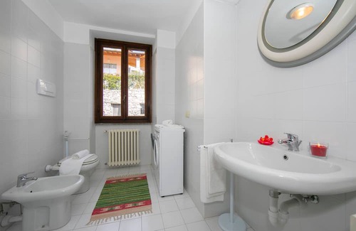 Ossuccio Apartment | Vacation apartment/apartment for 6 guests with 120m² in Ossuccio (119639)