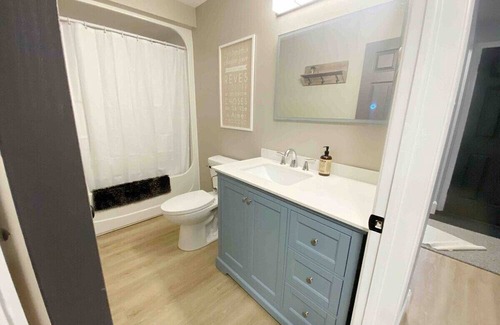 Fredericton Apartment | This sweet 3 bedroom apartment is located 10 mins outside of town