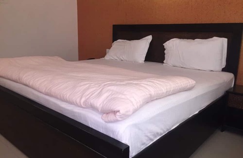 Lachhmangarh Hotel | Hotel Aashish Resort