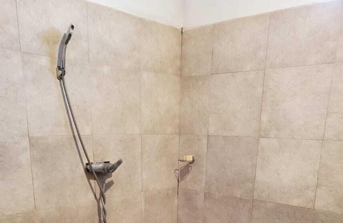 Antananarivo Avaradrano House | Superbe Bungalow Avec Piscine et Jardin