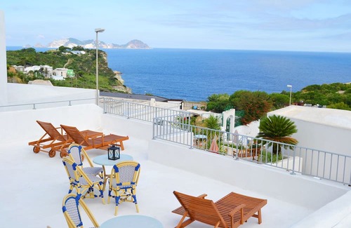 Le Forna House | Maridea Ponza- Villa PERLA 2 bedrooms, 2 bathrooms kitchen and panoramic terrace
