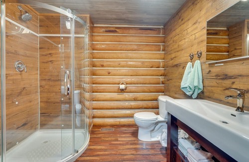 Wellston Cabin | Rustic Wellston Cabin w/ Pond & ATV Trail Access!