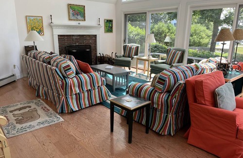 Blue Hill House | Sandpiper - 4 bedrooms, Rents Monthly Oct - June