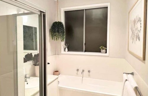 O'Halloran Hill House | Entire House - A tropical haven in the suburbs