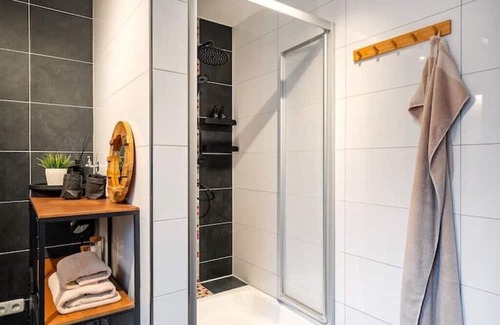 Esens Apartment | Apartment Fischreiter - Stilvolles Townhouse an der Nordseeküste